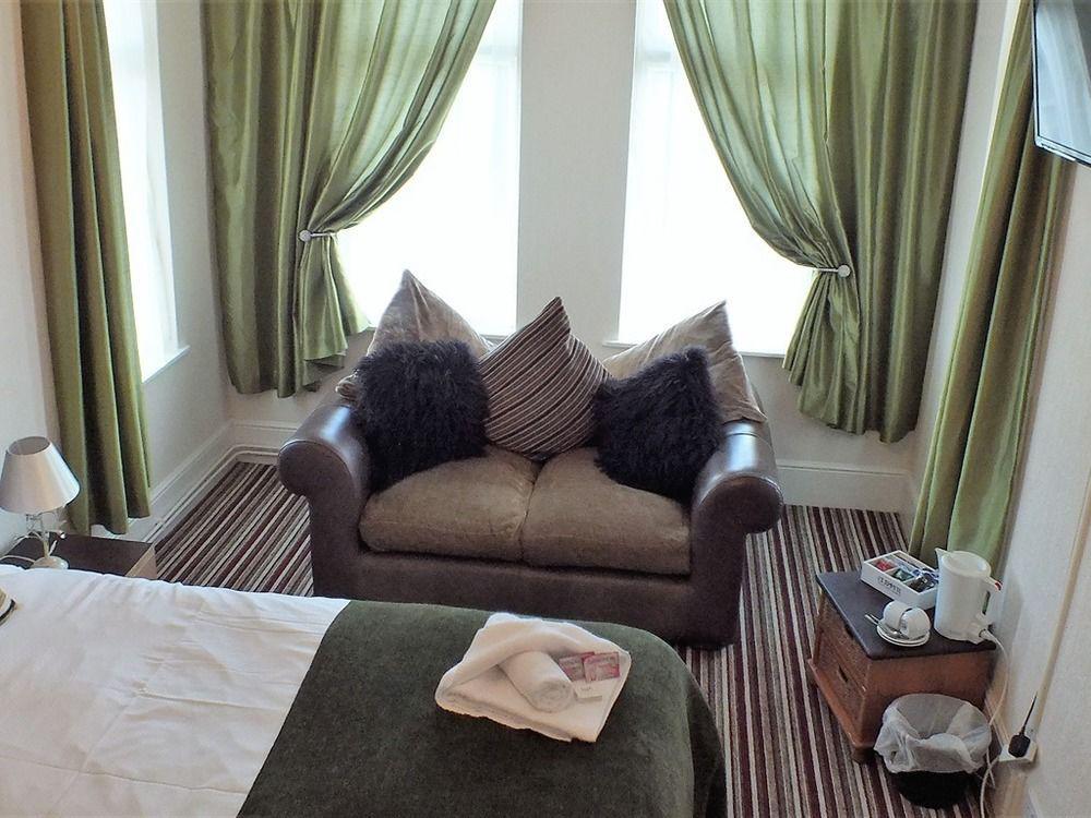 The Wighthill 3*